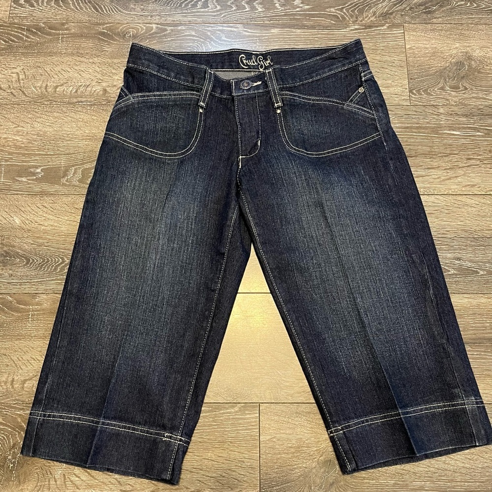 Womens Cruel Girl capris size 5.